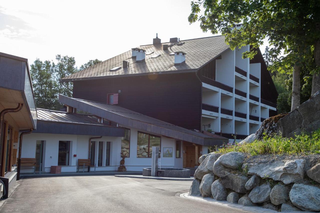 Alpenlodge Val Gronda Obersaxen Exterior photo